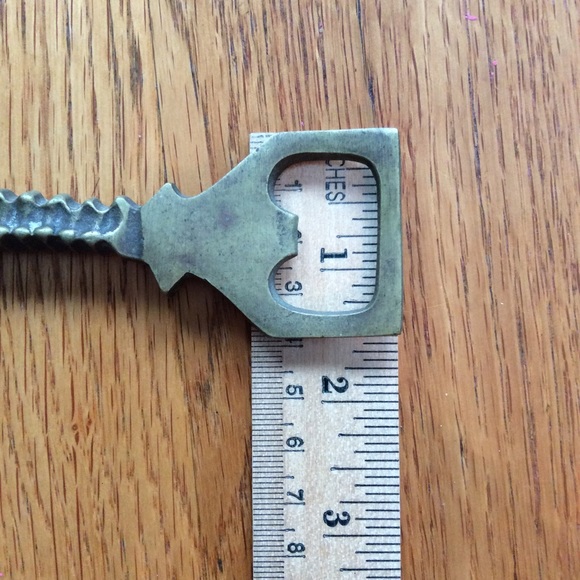 Brass Seahorse Bottle Opener/ Paperweight. - Picture 6 of 9